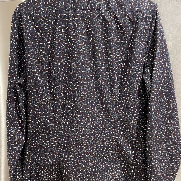 H&M Slim Fit Patterned Button-Up Shirt - Medium - Picture 4 of 4